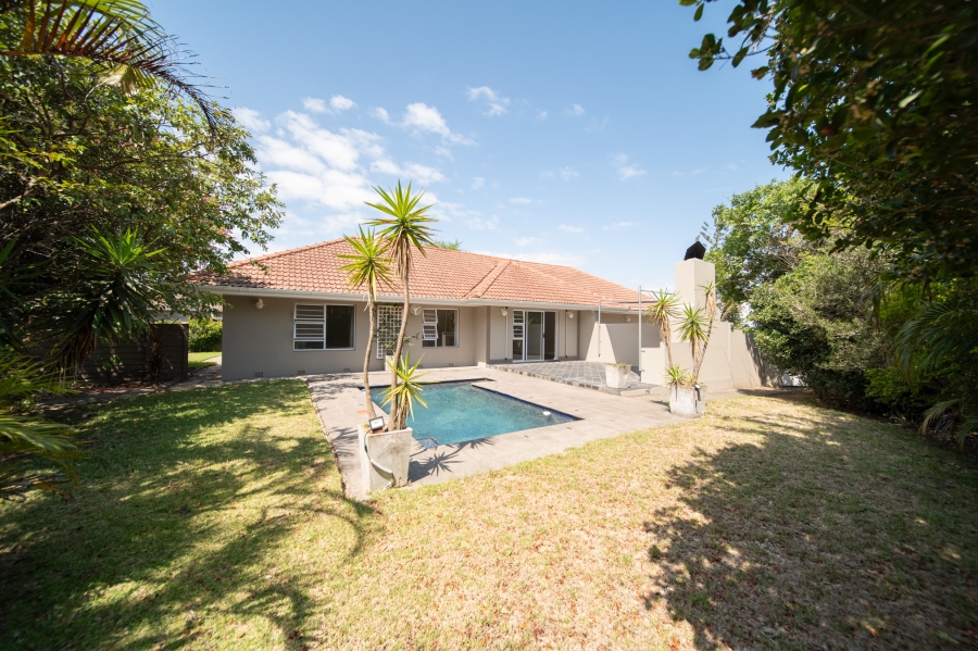 4 Bedroom Property for Sale in Bonza Bay Eastern Cape